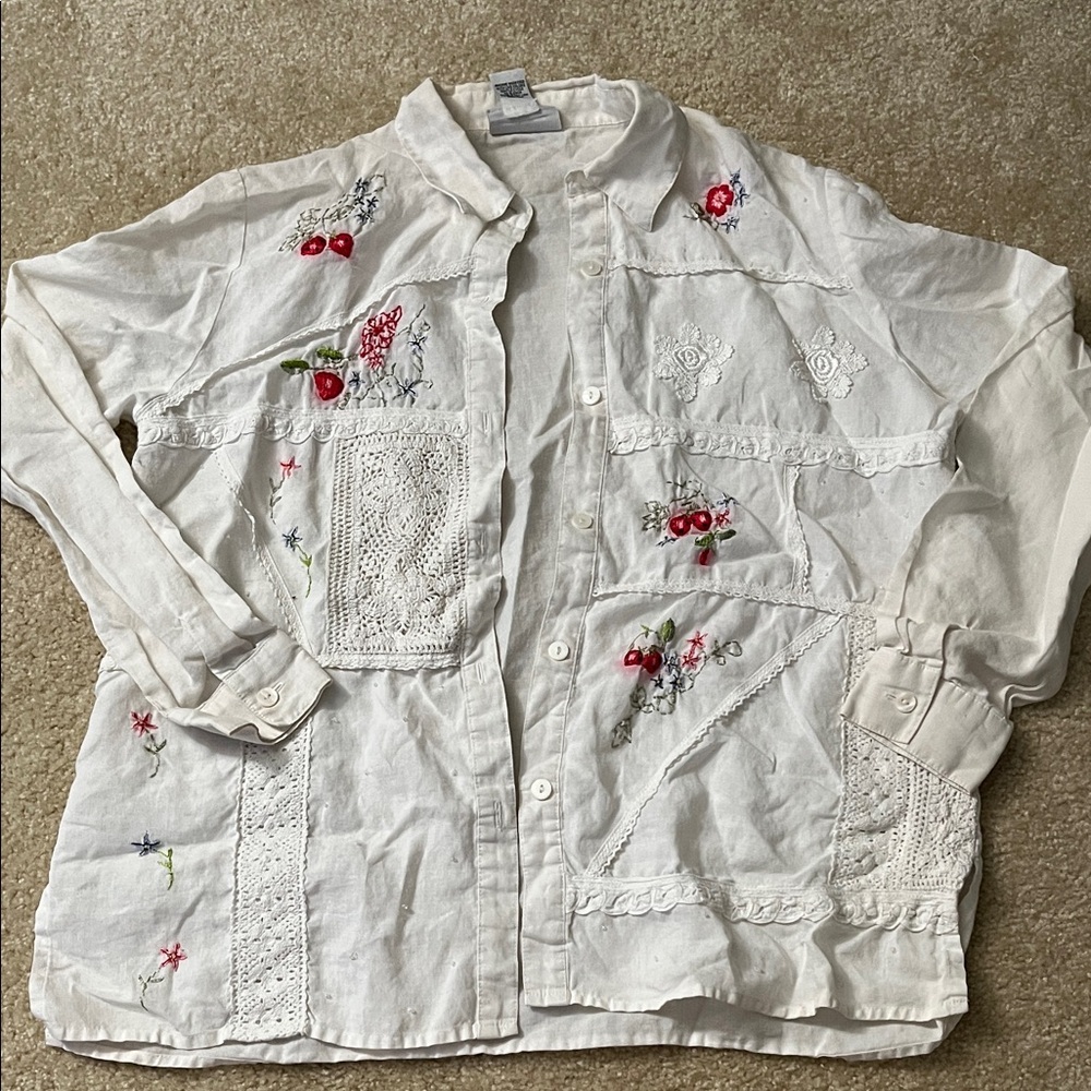 Vintage Graff Wear Embroidered Strawberry Top Size M